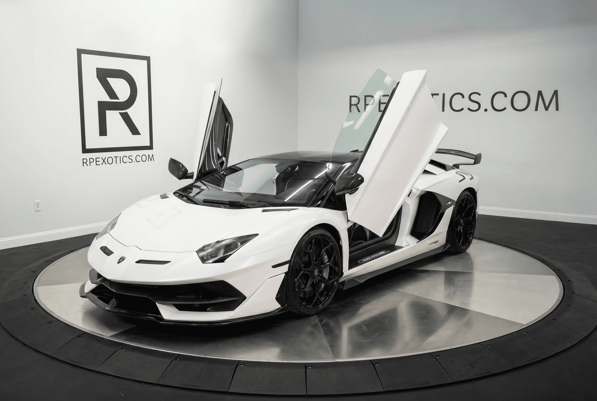 2019 Lamborghini Aventador SVJ