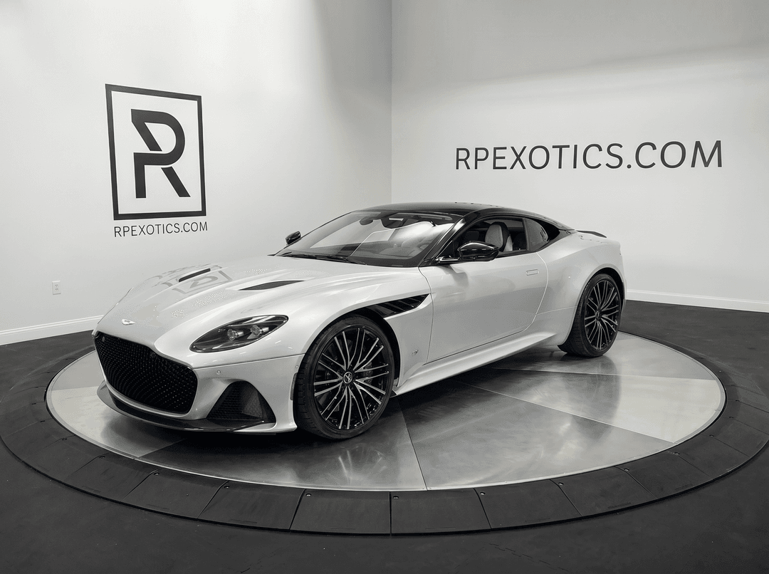 2022 Aston Martin DBS
