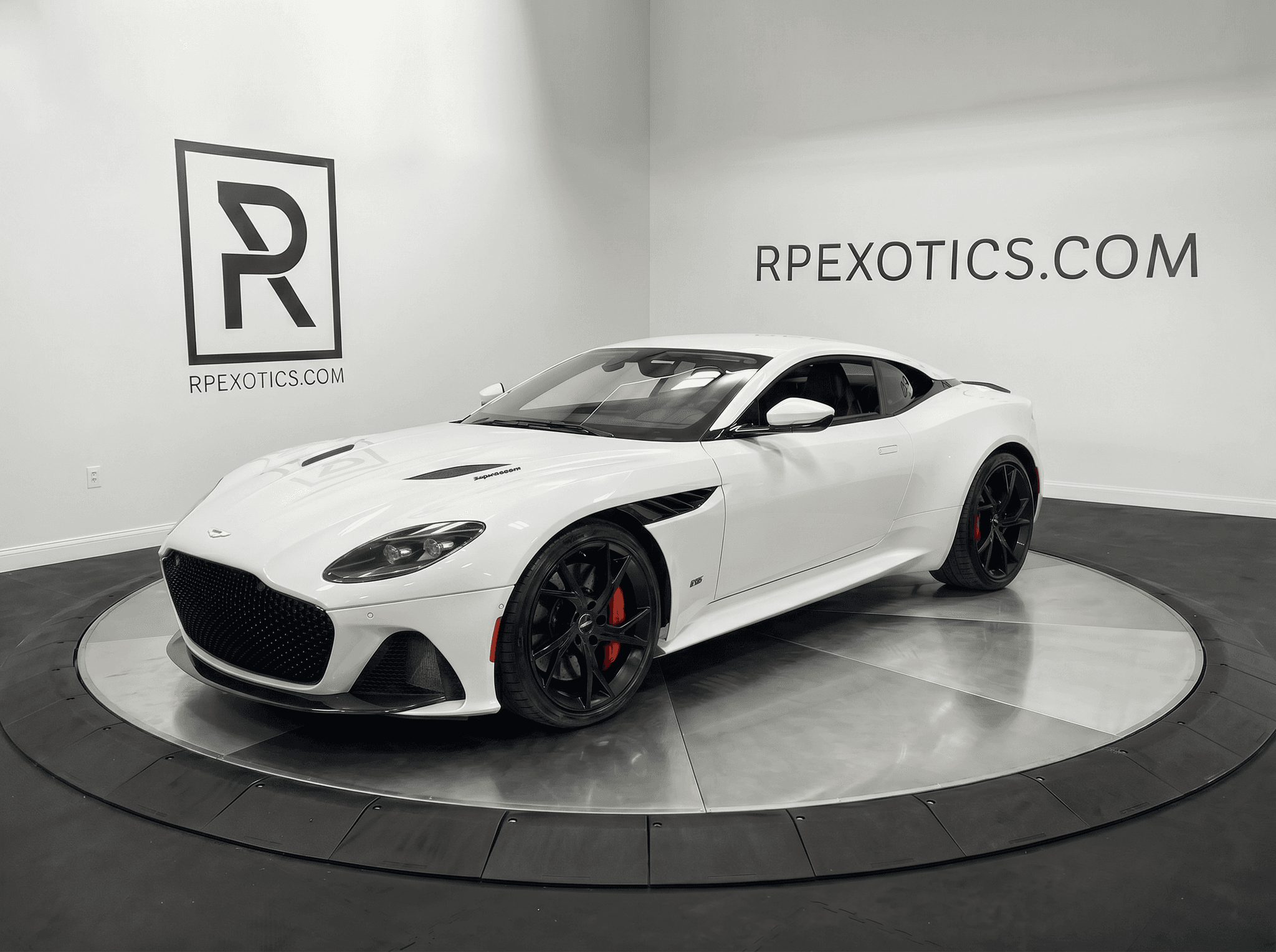 2019 Aston Martin DBS Superleggera